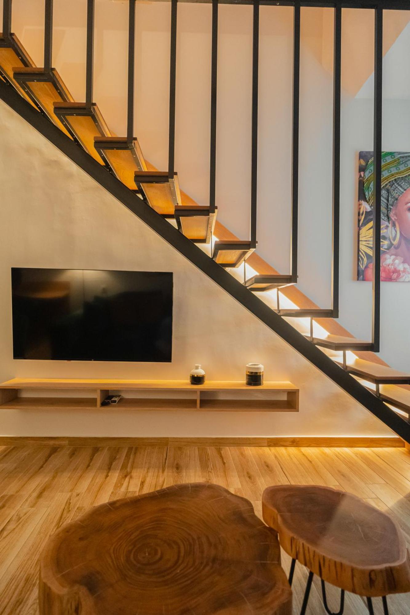 Ethra Suite 1 Volos Luaran gambar